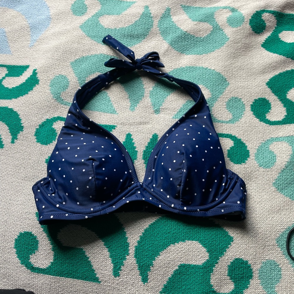 Old navy swimsuit top